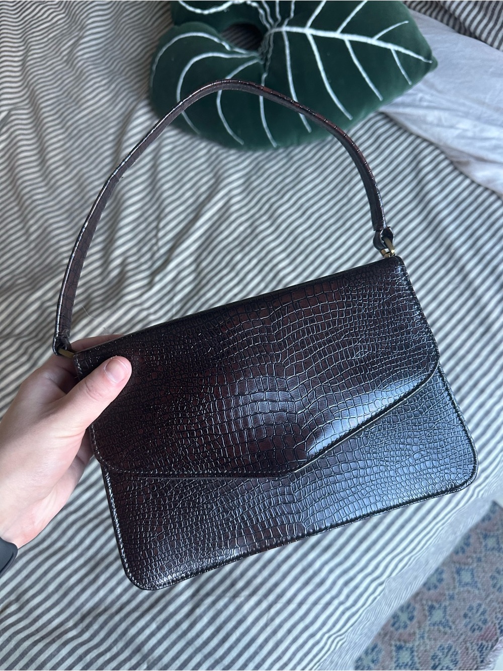 Vintage Croc-Embossed Dark Brown Shoulder Bag